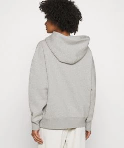 CLOSED Femme HOODIE WITH WHITE LOGO ACROSS CHEST Sweatshirt Grey 12 CLOSED Femme HOODIE WITH WHITE LOGO ACROSS CHEST Sweatshirt Grey -Promos CLOSED Magasin 5207b94d50de46dc92a32ca18f897511