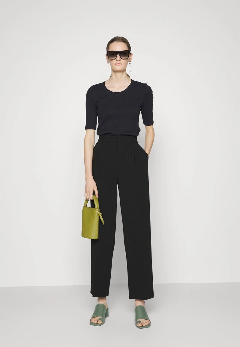 CLOSED Femme T Shirt Basique Black 4 CLOSED Femme T Shirt Basique Black – Image 2