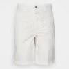 CLOSED Femme BERMUDA Short Ivory 2 CLOSED Femme BERMUDA Short Ivory -Promos CLOSED Magasin 557b9f88f0654a5fb82a31b2e49ff5ef