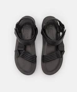 CLOSED Femme YLVA Sandales à Plateforme Black 13 CLOSED Femme YLVA Sandales à Plateforme Black -Promos CLOSED Magasin 5589b94b78a8443ab72983dc616d94a7