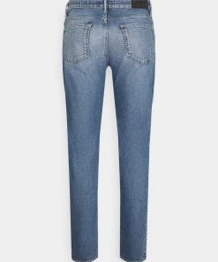 CLOSED UNITY Jean Slim Light Blue Homme 19 CLOSED UNITY Jean Slim Light Blue Homme -Promos CLOSED Magasin 5598f3bc6c4b4271bc2a9543bc2a3a30