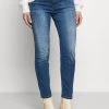 CLOSED Femme BAKER Jean Slim Mid Blue 2 CLOSED Femme BAKER Jean Slim Mid Blue -Promos CLOSED Magasin 579b144c0d514ae7ae07bd339475c06f