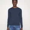 CLOSED CREWNECK JUMPER Pullover Black Navy Homme 2 CLOSED CREWNECK JUMPER Pullover Black Navy Homme -Promos CLOSED Magasin 58e93ffb3ebb437a81ae2792a72d9318