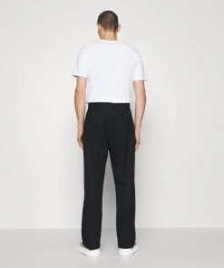 CLOSED Homme LIVINGTON WIDE Pantalon Classique Dark Night 9 CLOSED Homme LIVINGTON WIDE Pantalon Classique Dark Night -Promos CLOSED Magasin 59a1a720f01e4f0d8d8e351f8742bc0c