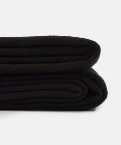 CLOSED UNISEX Foulard Black 8 CLOSED UNISEX Foulard Black -Promos CLOSED Magasin 5f8018016f504c0e8243c1c72a9f5eb8