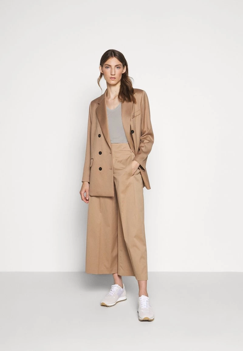 CLOSED SOFT V NECK T Shirt Basique White Femme 4 CLOSED SOFT V NECK T Shirt Basique White Femme – Image 2