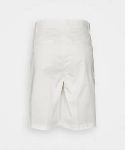 CLOSED Femme BERMUDA Short Ivory 6 CLOSED Femme BERMUDA Short Ivory -Promos CLOSED Magasin 627ccf0be84e46b9b2e8d507379655d9