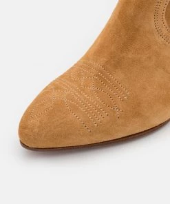 CLOSED Femme ANISE Santiags Bamboo 15 CLOSED Femme ANISE Santiags Bamboo -Promos CLOSED Magasin 6621a122a4a74462b750bc6303383c42