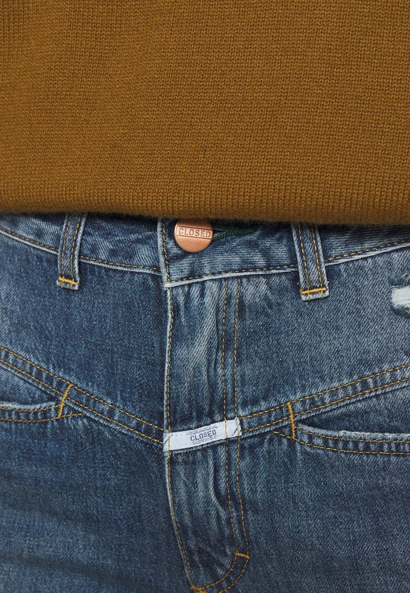 CLOSED PEDAL PUSHER Jean Boyfriend Dark Blue Femme 8 CLOSED PEDAL PUSHER Jean Boyfriend Dark Blue Femme – Image 6