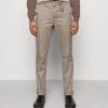 CLOSED ATELIER TAPERED Chino Muddy Beige Homme 2 CLOSED ATELIER TAPERED Chino Muddy Beige Homme -Promos CLOSED Magasin 678f97c511cf4cf3a7e3697871cabd40