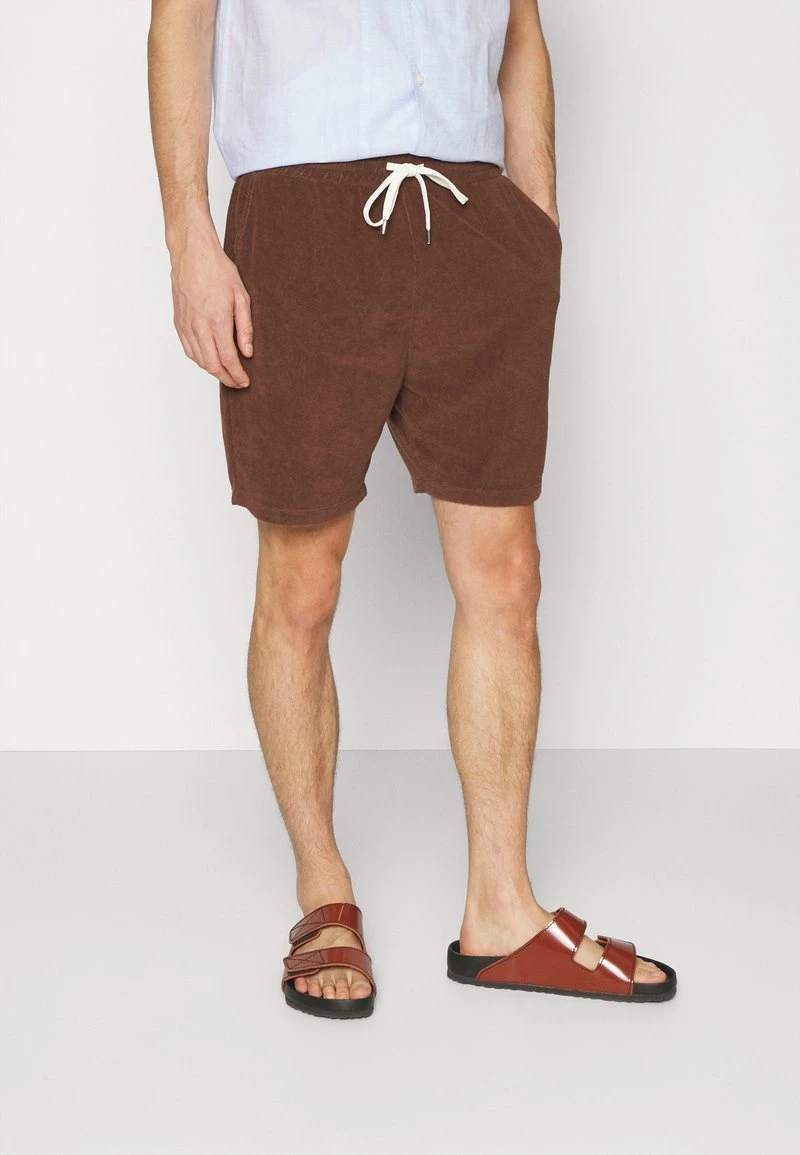 CLOSED Homme Short Brazil Nut 3 CLOSED Homme Short Brazil Nut