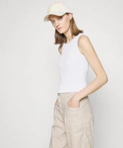 CLOSED TANKTOP Débardeur White Femme 13 CLOSED TANKTOP Débardeur White Femme -Promos CLOSED Magasin 6e9c07ed92dc41279c8b4648eeb5a5b5