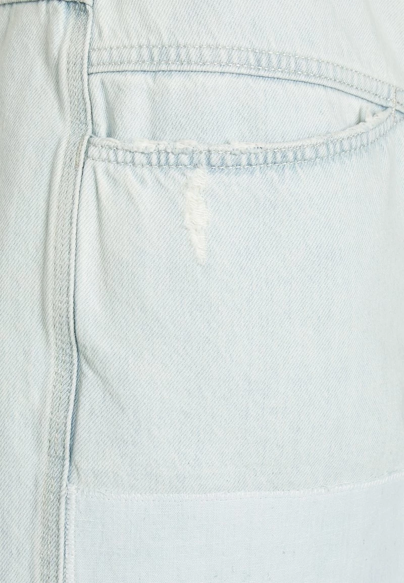 CLOSED AIRI Short En Jean Light Blue Femme 5 CLOSED AIRI Short En Jean Light Blue Femme – Image 3