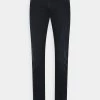 CLOSED UNITY Jean Slim Blue/black Homme 1 CLOSED UNITY Jean Slim Blue/black Homme -Promos CLOSED Magasin 71159686e2734077a44f40984272c357