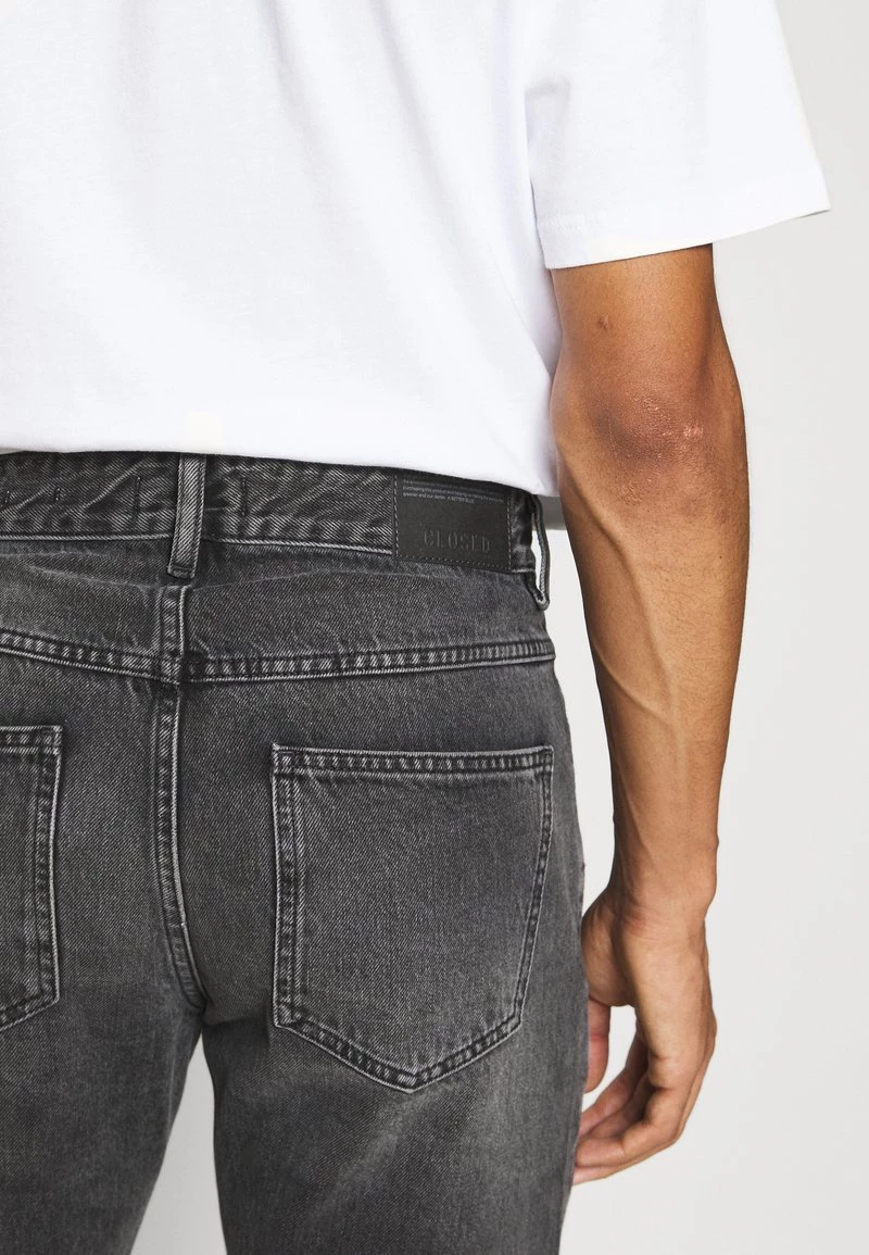 CLOSED Homme COOPER TAPERED Jeans Fuselé Dark Grey 8 CLOSED Homme COOPER TAPERED Jeans Fuselé Dark Grey – Image 6