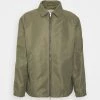 CLOSED Homme MEN´S JACKET Veste Légère Pale Khaki 2 CLOSED Homme MEN´S JACKET Veste Légère Pale Khaki -Promos CLOSED Magasin 73e5574ba4024a10b85190ec4807275c