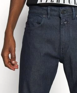 CLOSED COOPER Jeans Fuselé Dark Blue Homme 14 CLOSED COOPER Jeans Fuselé Dark Blue Homme -Promos CLOSED Magasin 79082c864d844f8a88738373f2e5dd52