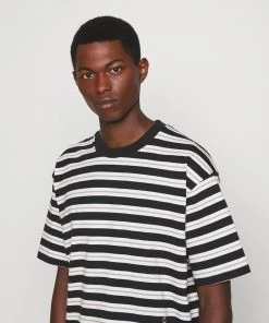 CLOSED MEN'S T Shirt Imprimé Black Homme 13 CLOSED MEN'S T Shirt Imprimé Black Homme -Promos CLOSED Magasin 7bea6339b5e742d59f5a4346a4f2d138