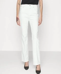 CLOSED LEAF Jean Bootcut White Femme
