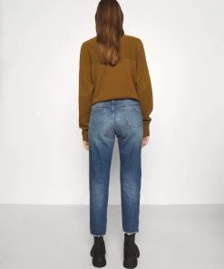 CLOSED PEDAL PUSHER Jean Boyfriend Dark Blue Femme 10 CLOSED PEDAL PUSHER Jean Boyfriend Dark Blue Femme -Promos CLOSED Magasin 7f0e78d1ce014cc29b272b29ce8d667f