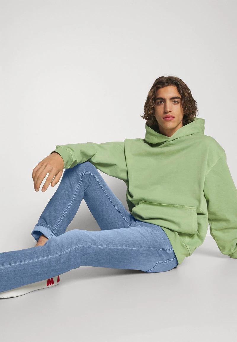 CLOSED UNITY SLIM Jean Slim Light Blue Homme 6 CLOSED UNITY SLIM Jean Slim Light Blue Homme – Image 4