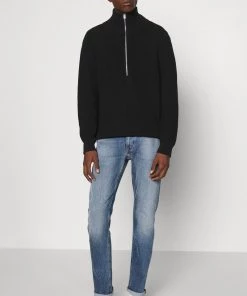 CLOSED UNITY Jean Slim Light Blue Homme 14 CLOSED UNITY Jean Slim Light Blue Homme -Promos CLOSED Magasin 83c91a3292b741d6a4e28d894cabad88