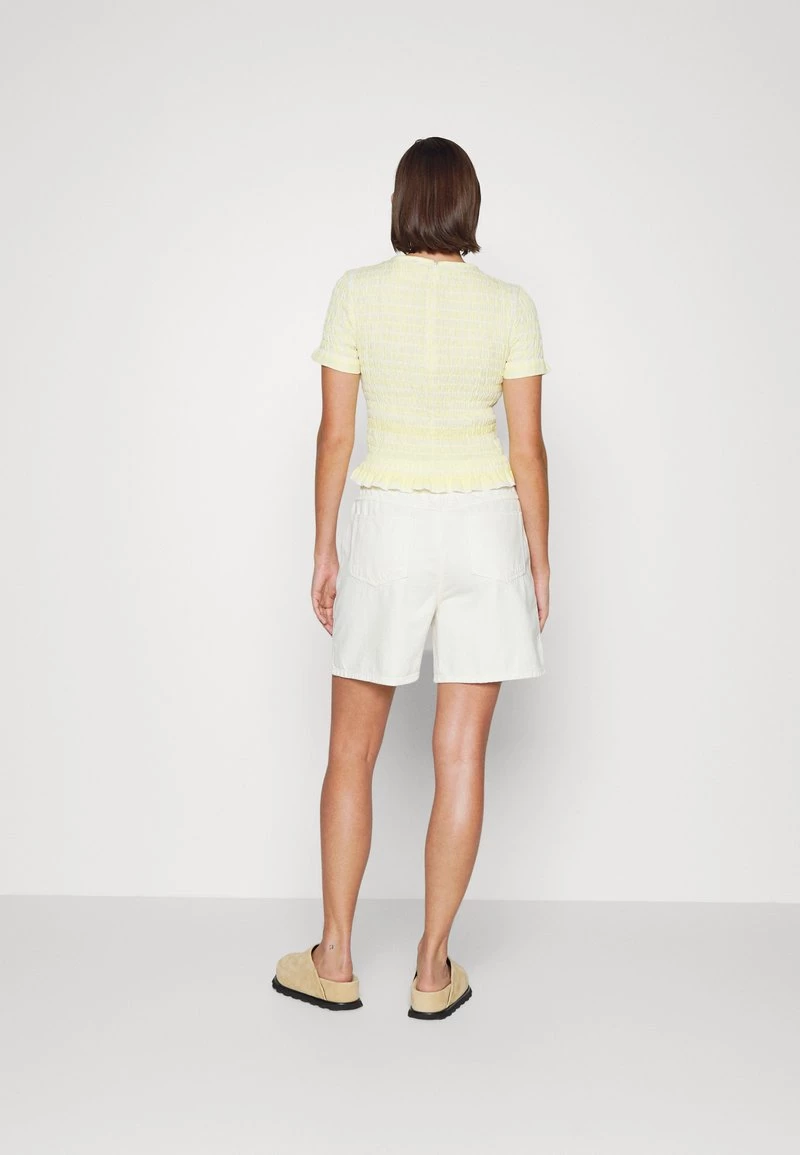 CLOSED AIRI Short En Jean Creme Femme 5 CLOSED AIRI Short En Jean Creme Femme – Image 3