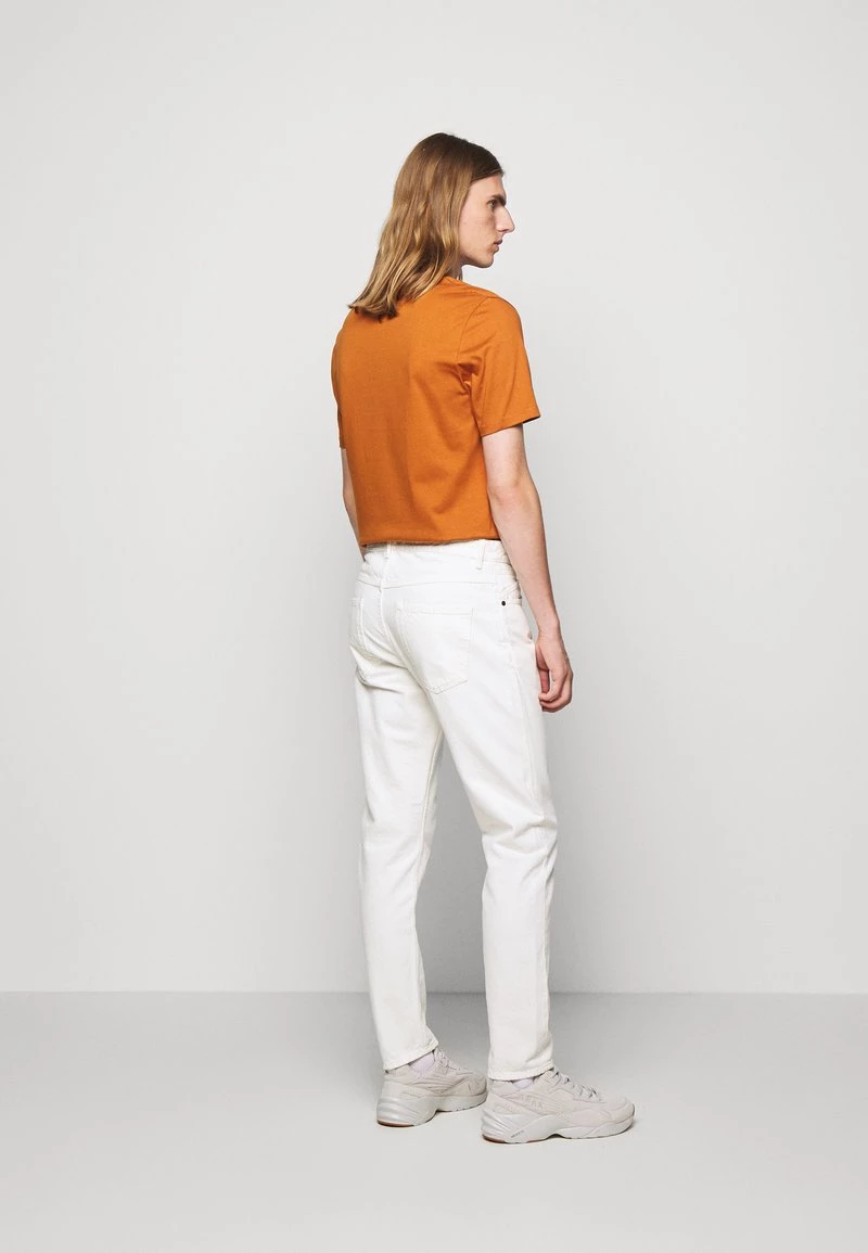 CLOSED COOPER TAPERED Jeans Fuselé Ivory Homme 5 CLOSED COOPER TAPERED Jeans Fuselé Ivory Homme – Image 3