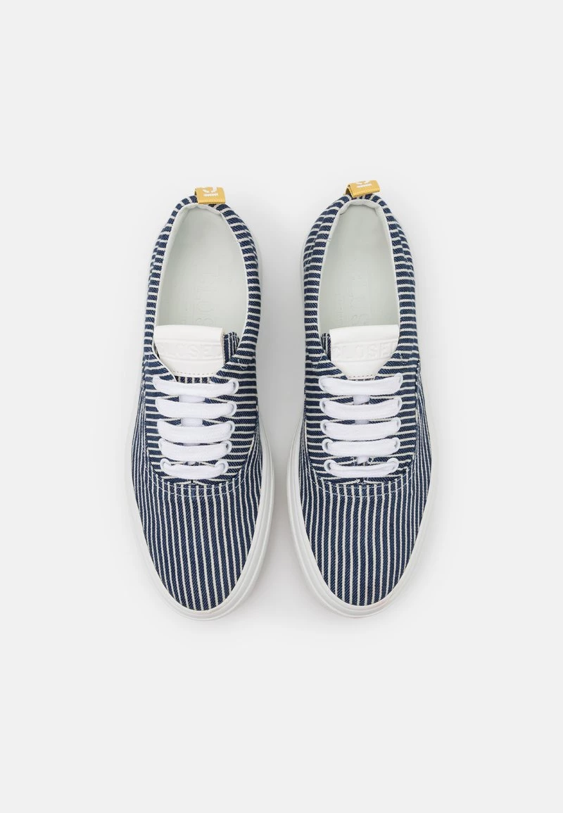 CLOSED CHILLI Baskets Basses Mid Blue Femme 7 CLOSED CHILLI Baskets Basses Mid Blue Femme – Image 5