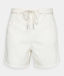 CLOSED AIRI Short En Jean Creme Femme 12 CLOSED AIRI Short En Jean Creme Femme -Promos CLOSED Magasin 8be72733ff134798a99f7f0f5d43b61a
