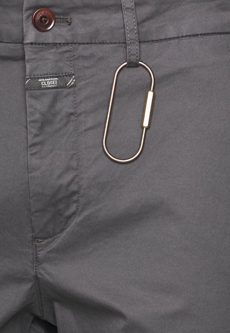 CLOSED ATELIER Chino Grey Homme 5 CLOSED ATELIER Chino Grey Homme – Image 3