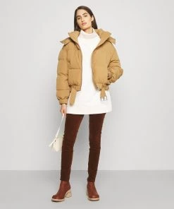 CLOSED WOMEN´S Sweatshirt Vanilla Sherbet Femme 10 CLOSED WOMEN´S Sweatshirt Vanilla Sherbet Femme -Promos CLOSED Magasin 910e3b07bf754f8185fa318c04577bc4