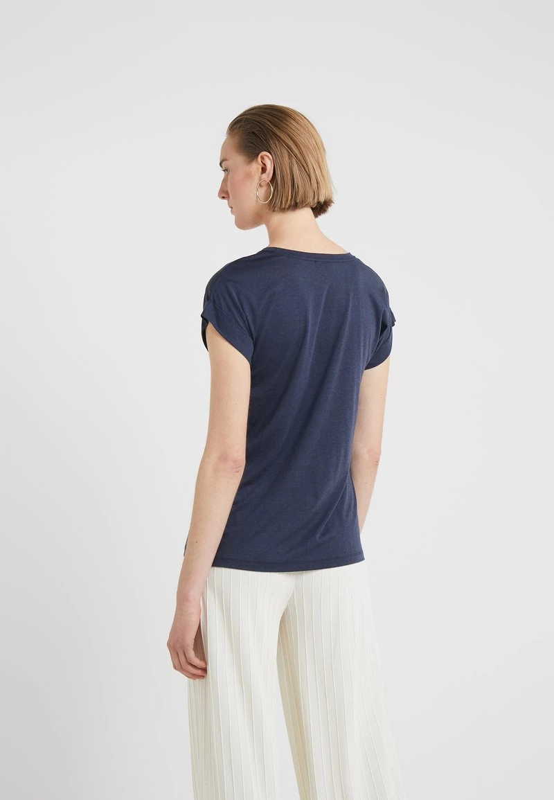 CLOSED SOFT V NECK T Shirt Basique Dark Night Femme 5 CLOSED SOFT V NECK T Shirt Basique Dark Night Femme – Image 3