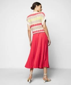 CLOSED MERI Jupe Plissée Amaranth Red Femme -Promos CLOSED Magasin 9388cc91fe774be69eca37e077566c6a