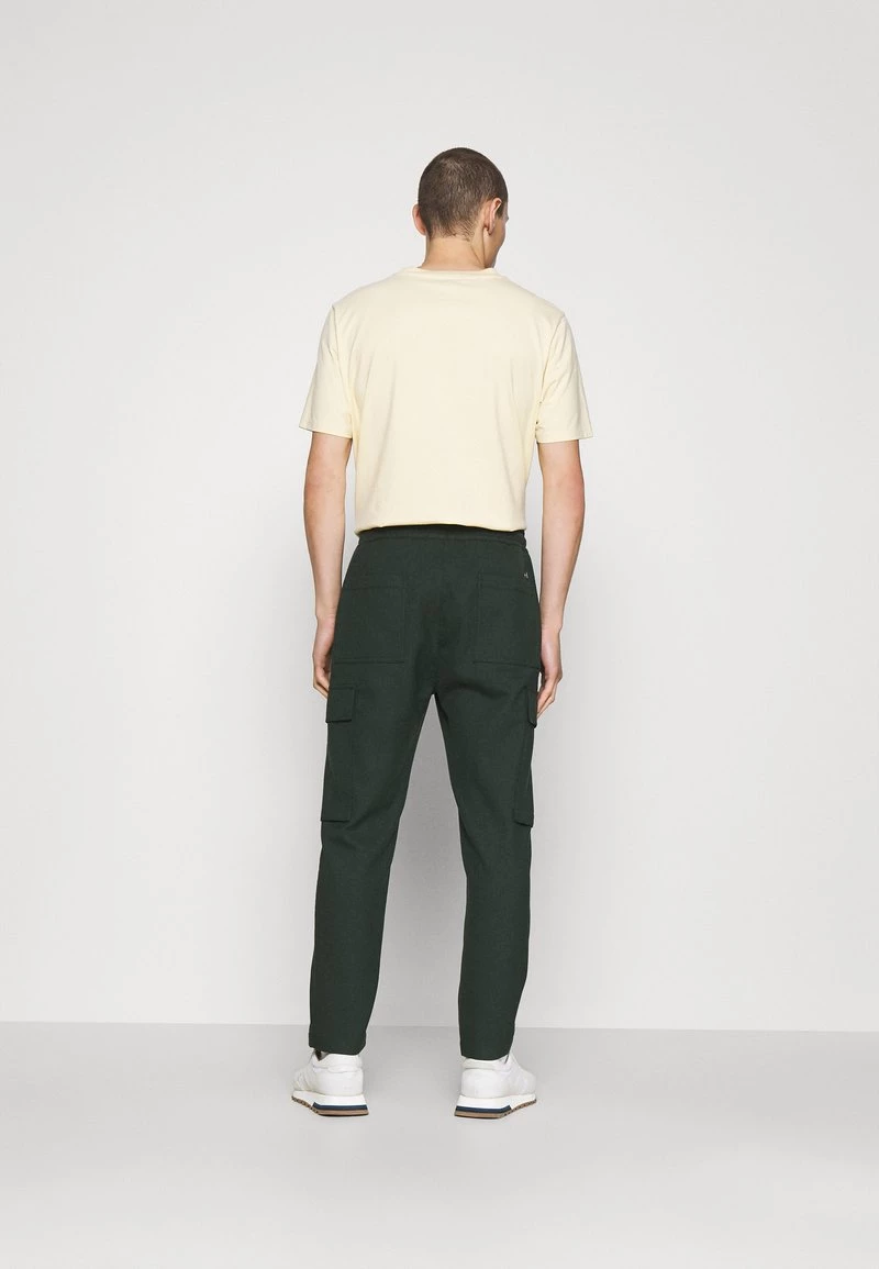 CLOSED GALWAY RELAXED Pantalon Cargo Sacramento Green Homme 5 CLOSED GALWAY RELAXED Pantalon Cargo Sacramento Green Homme – Image 3