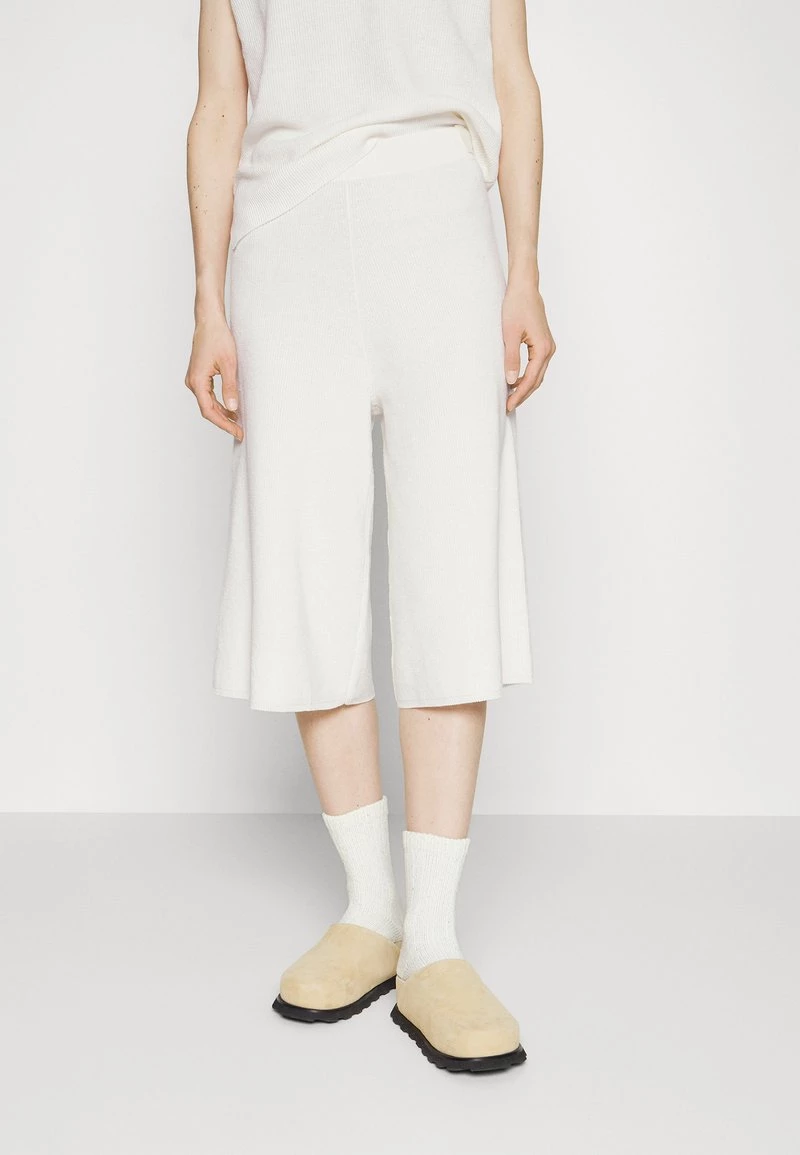 CLOSED CULOTTES Short Ivory Femme 3 CLOSED CULOTTES Short Ivory Femme