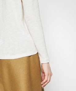 CLOSED RAGLAN LONGSLEEVE T Shirt à Manches Longues New Jade Femme 13 CLOSED RAGLAN LONGSLEEVE T Shirt à Manches Longues New Jade Femme -Promos CLOSED Magasin 9634202a0f3b4f319e941033f30356dd