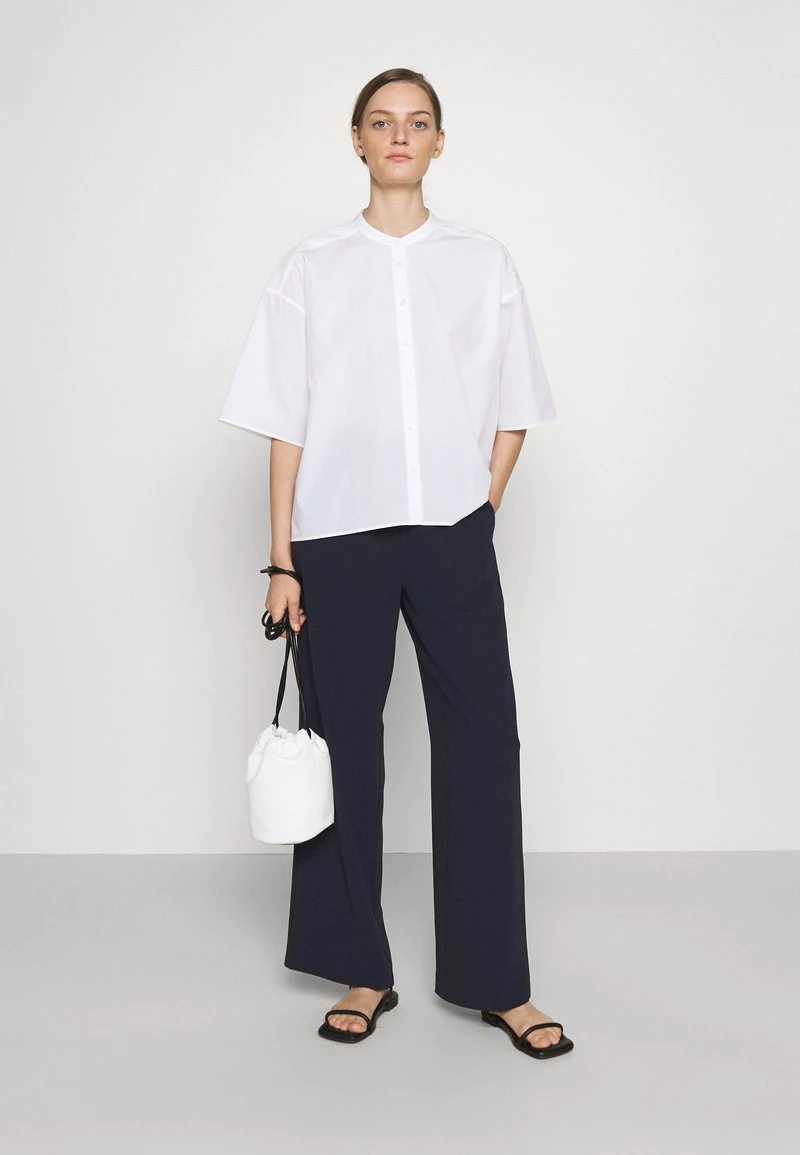 CLOSED EVELYN Pantalon Classique Dark Night Femme 4 CLOSED EVELYN Pantalon Classique Dark Night Femme – Image 2