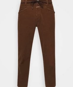 CLOSED X LENT TAPERED Pantalon Classique Chocolate Brown Homme 16 CLOSED X LENT TAPERED Pantalon Classique Chocolate Brown Homme -Promos CLOSED Magasin 98731ae910fc4d3ab35bfdff46ad321d