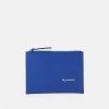 CLOSED Femme POUCH Pochette High Summer Sky 1 CLOSED Femme POUCH Pochette High Summer Sky -Promos CLOSED Magasin 9a1a55c8f7c0400282171a0780083bbf