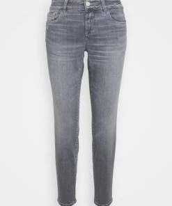 CLOSED BAKER Jean Slim Mid Grey Femme -Promos CLOSED Magasin 9a8bd12a210545dba2d3e7d3c1a8fa46