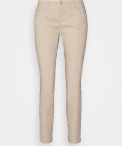 CLOSED BAKER Pantalon Classique Grain Beige Femme 10 CLOSED BAKER Pantalon Classique Grain Beige Femme -Promos CLOSED Magasin 9b5e82ca76b4489191fc3eba9d5124d0