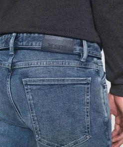 CLOSED UNITY Jean Slim Mid Blue Homme 11 CLOSED UNITY Jean Slim Mid Blue Homme -Promos CLOSED Magasin 9e0c8a236b854d7a9b6d639f87dbc2fa