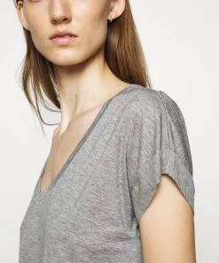 CLOSED Femme SOFT V NECK T Shirt Basique Grey Heather Melange 13 CLOSED Femme SOFT V NECK T Shirt Basique Grey Heather Melange -Promos CLOSED Magasin 9f01e00bc1014faa8ae40b0f099d251a