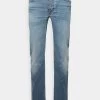 CLOSED UNITY Jean Slim Mid Blue Homme 2 CLOSED UNITY Jean Slim Mid Blue Homme -Promos CLOSED Magasin a1eb4a533a4345f1ae1ad454b53fb6a6