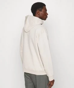 CLOSED Homme Sweatshirt Antique White 10 CLOSED Homme Sweatshirt Antique White -Promos CLOSED Magasin a396d5bdb5804ed280c41fb03105e3cd