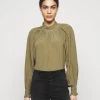 CLOSED BRAELYN Blouse Green Umber Femme 2 CLOSED BRAELYN Blouse Green Umber Femme -Promos CLOSED Magasin a4c4e57803424327b694d8045ef4cc13