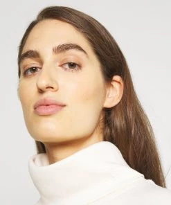 CLOSED WOMEN´S Sweatshirt Vanilla Sherbet Femme 13 CLOSED WOMEN´S Sweatshirt Vanilla Sherbet Femme -Promos CLOSED Magasin a726d20bd49241d79ec48f1508f61328