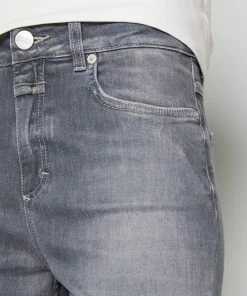 CLOSED GLOW UP Jean Flare Mid Grey Femme 13 CLOSED GLOW UP Jean Flare Mid Grey Femme -Promos CLOSED Magasin a72f20cacade4ad6a01074f6ff4c297b