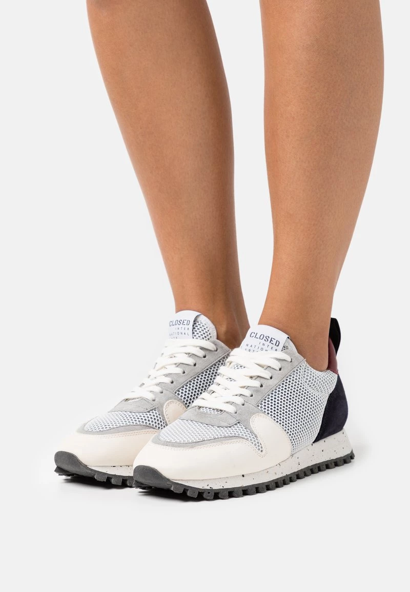 CLOSED PEPPER Baskets Basses Multi Color Femme 3 CLOSED PEPPER Baskets Basses Multi Color Femme